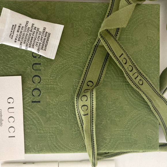 New in box Gucci men or unisex Signature wallet - Picture 6 of 16